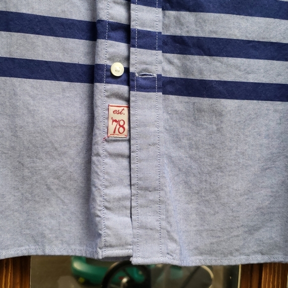 Men's Button Down - Picture 3 of 4